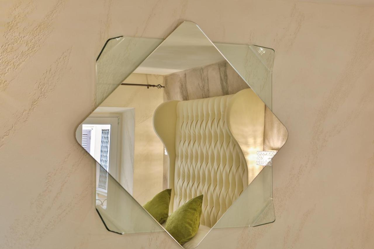 Grottini Luxury Suites ~ Pantheon Rome Exterior photo